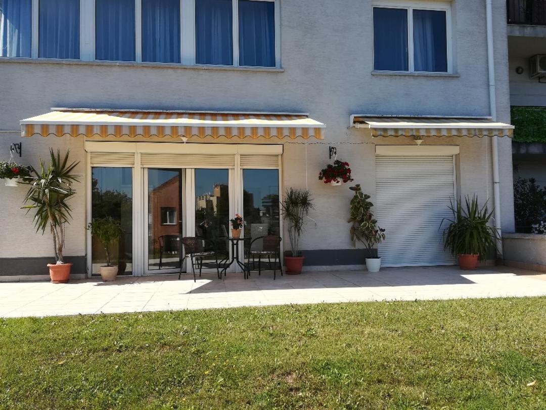 Homy Apartment In Buda, With Safe Garage And Terrace Βουδαπέστη Εξωτερικό φωτογραφία